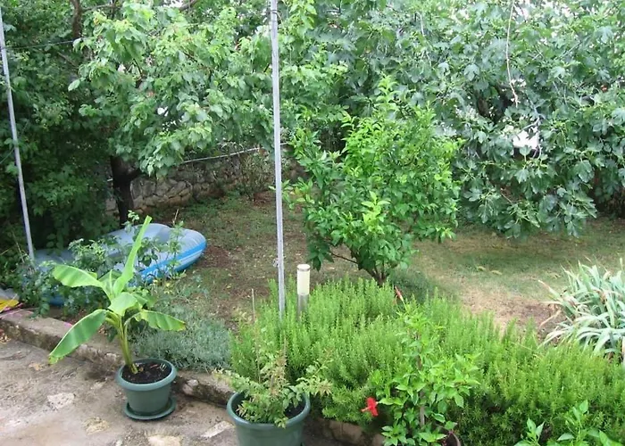 With A Parking Space - 19732 *