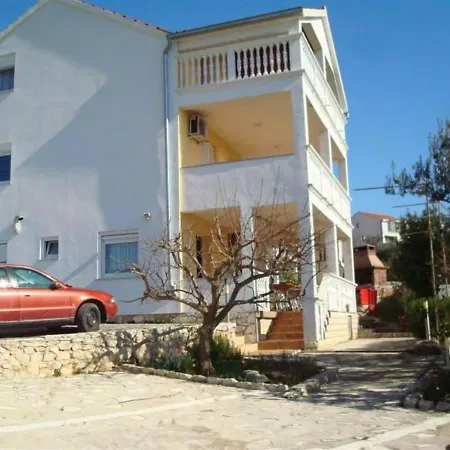 With A Parking Space - 19732 Apartman *