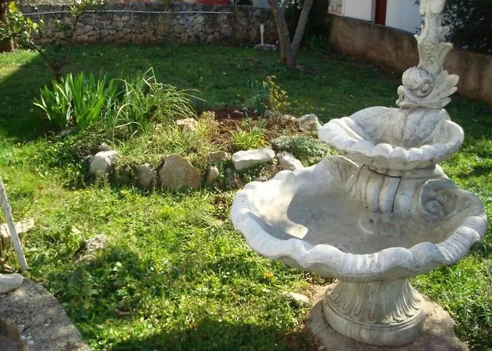 With A Parking Space - 19732 Apartman